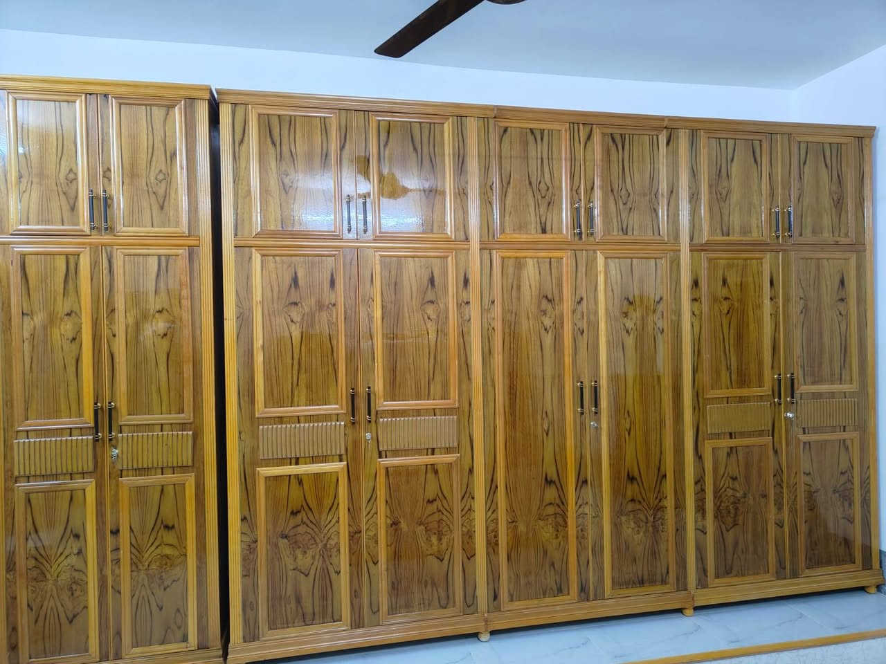 اهلا وسهلا بكم زبائنا الكرام ⚡ عرض رمضان المبارك ⚡ من معرض الشاهين للأثاث الراقي
💫 غرف نوم موديل تركي شغل عراقي 💫
💫 داخل خارج صاج معاكس 5ملم 💫
💫 صبغ حراري 💫 دوشمة حسب رغبة الزبون💫
💫 البيع بلنقد والتقسيط لحاملي بطاقه الماستر والكي كارت 💫
💫 العنوان //موصل الجانب الأيمن شارع اليابسات مقابل المنتزة الجديد💫
💫 للتواصل واتس اب  📞 ***********
📞 *********** 💫
🥇 🥇 النقل والتركيب داخل الموصل مجانا🥇 🥇
يوجد نقل وتركيب لكافة المحافظات ✌️
