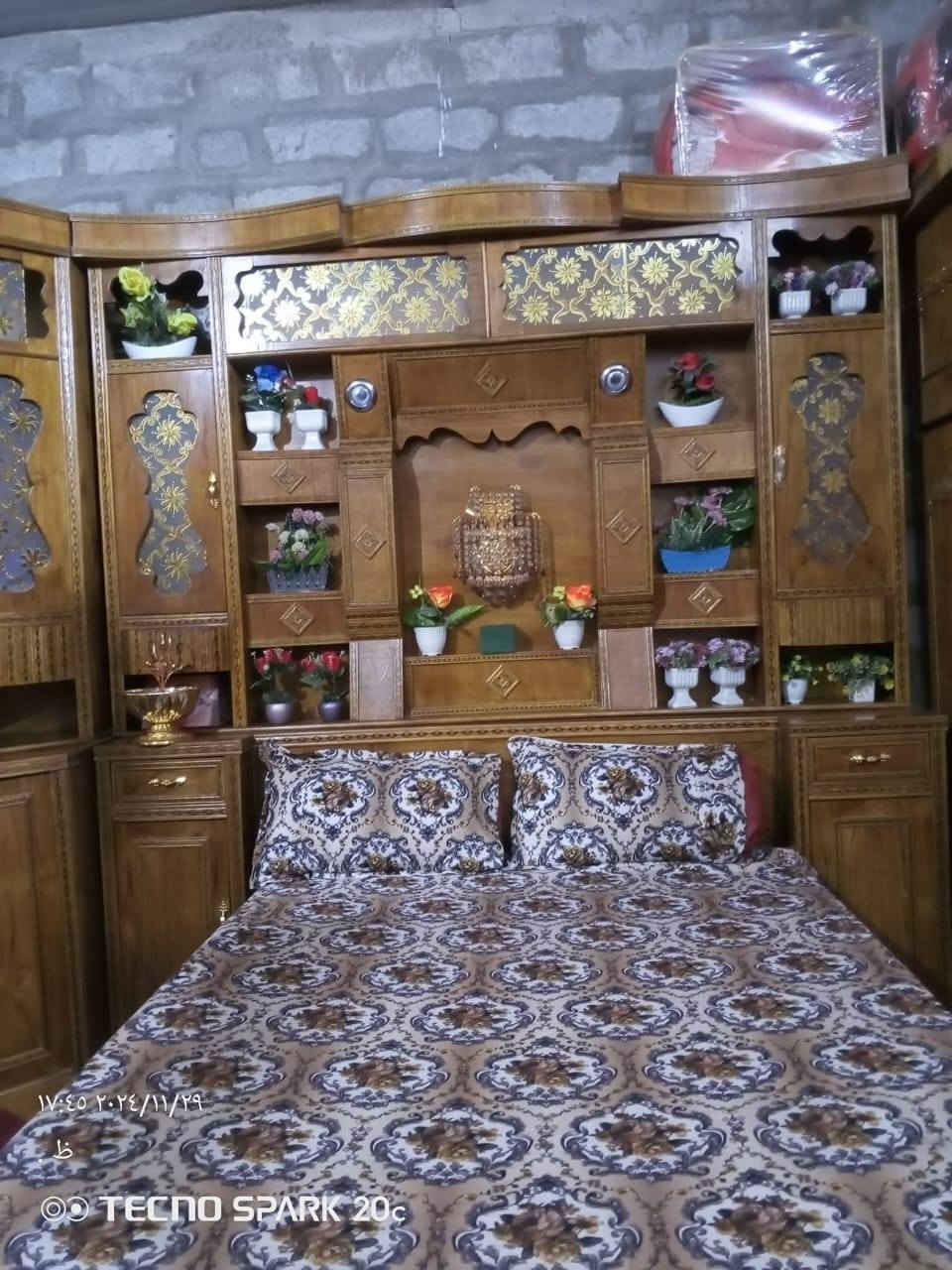 سلام عليكم قرفه البيع مستعمله تفاصيل نتصل  ***********//***********
