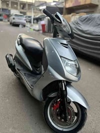 اخواد دراجه سكنس نثيه ١٤٠ الدراجه كلش نضيفه مكينه وكهرباء اكفلهن كفاله...