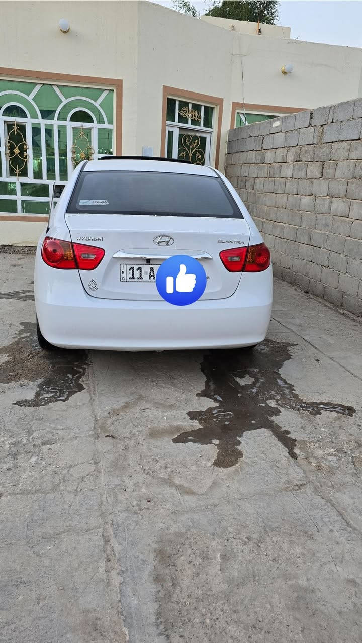 سلام عليكم الانتره 2011 سياره حلوه وجديده معنا الكلما دخم تاير حدادي جديده تبريد شغال ثلج سياره منقصه برغي وبسمي ثاني يوم بسمك ول سونار وي الصور ***********
