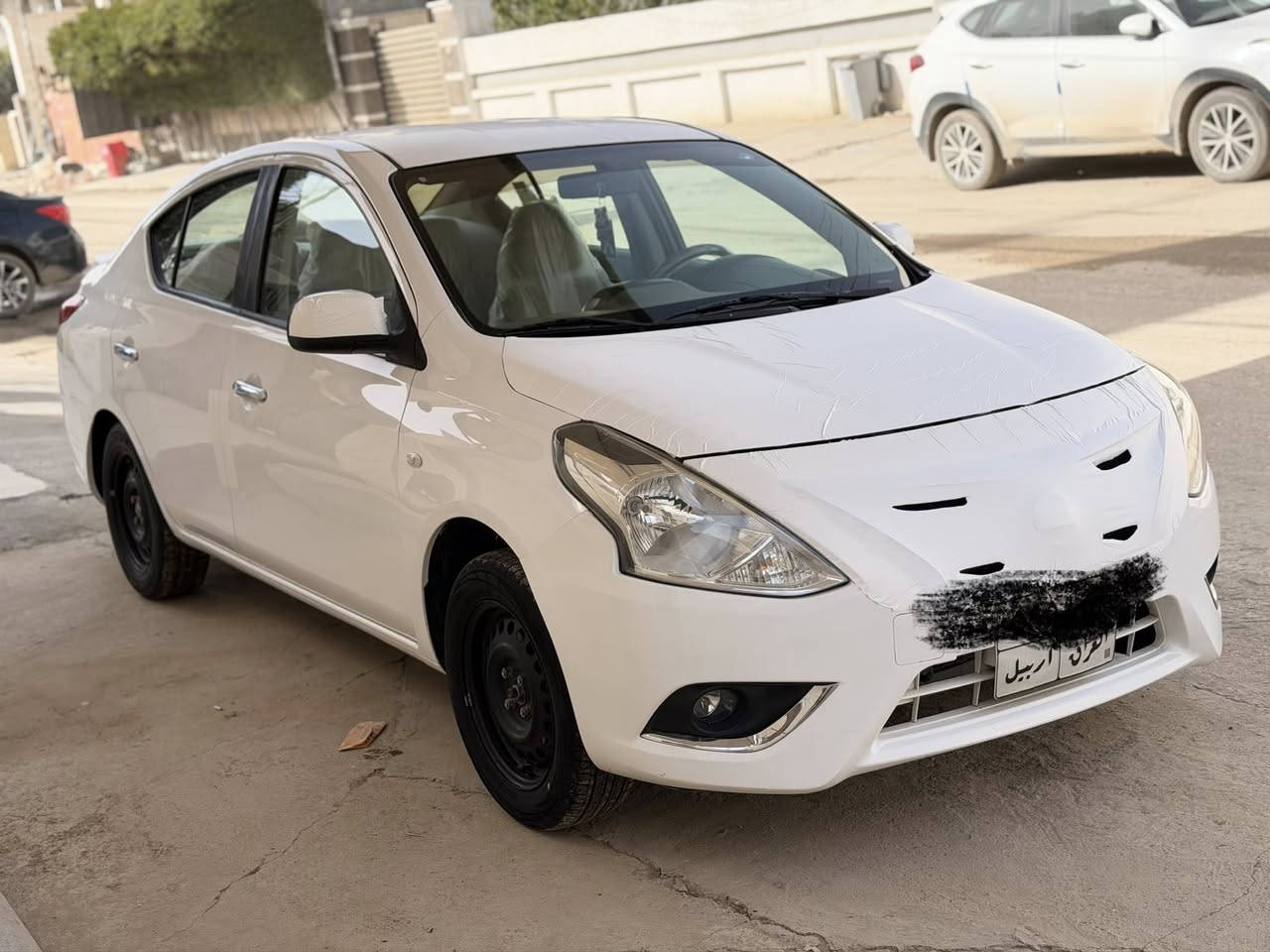 سلام عليكم نيسان سني هندي اصلي موديل 2020 رقم اربيل بليته زركه سياره جديده مكينه كير حداديه تخم تاير كله مكفوله 
بيه طخه دعاميه خلفيه وشويه بارد فقط بدون صبغ ولا تبديل 
السعر 100 وبيه مجال 
***********
