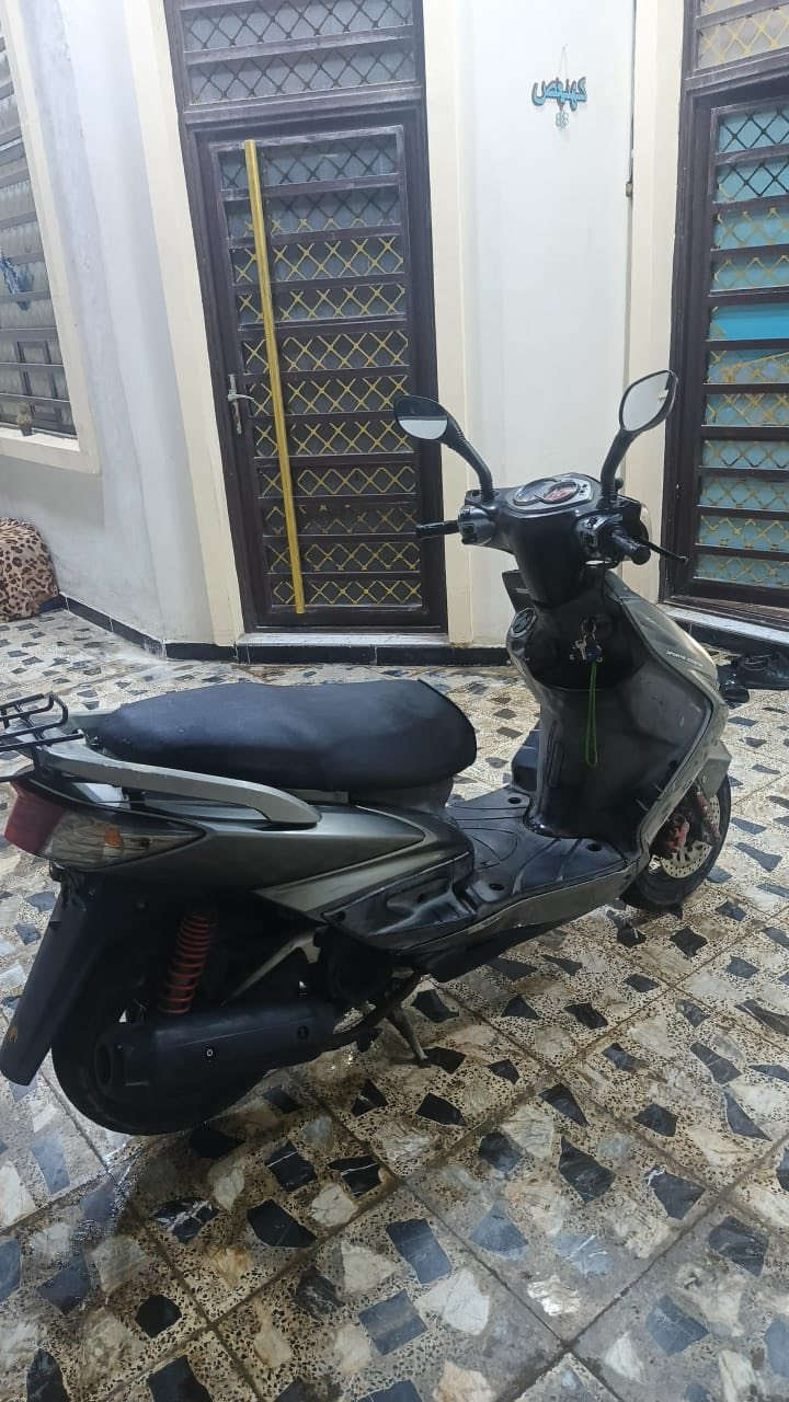 سلام عليكم دراجه سكنس فحل كابريتر ياباني دراجه وظع رمبه نظيفه كلش كلشي بيها شغال مابيها أي نقص السعر 650 وبيها مجال مكان بغداد شعله رقم هاتف ***********
