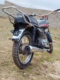 دراجة نارية • ٢٠٠ سي سي • للبيع