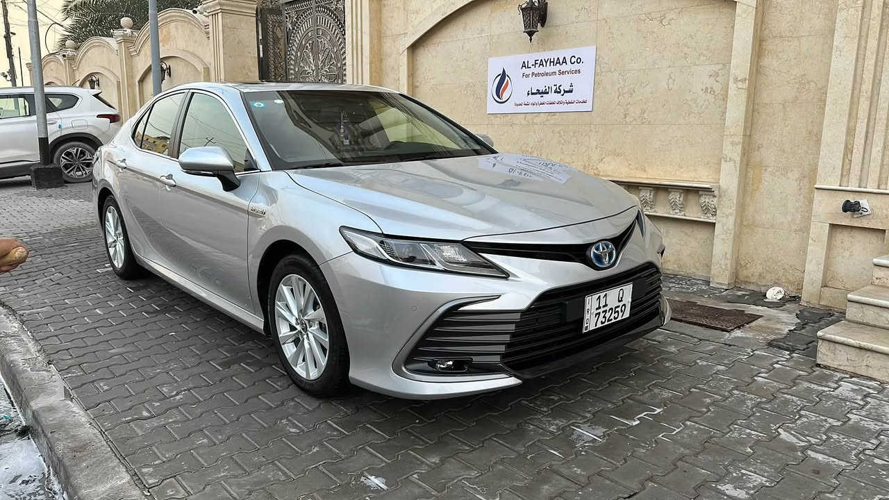 السلام عليكم
للبيع كامري 2024 هايبرد GLE فول مواصفات
وكالة الساير – كويتي
مطلوبة للمصرف (أقساط).
رقم بغداد، والسيارة موجودة في البصرة.
المواصفات:
* اللون: سلفر
* الداخلية: رصاصي
* مقاعد جلد
* فتحة سقف
* دخول وتشغيل ذكي
* بردة خلفية
* إشارات ترحيب خارجية وداخلية (بالدشبول)
* نظام صوت JBL مع تويترات ومضخم خلفي
* حساسات أمامية وخلفية
* كاميرات 360 درجة
* وباقي المواصفات المعروفة بالفول.
السيارة جديدة بمعنى الكلمة، من استلمتها زيرو على إيدي، ومغلفة بالكامل بحماية Nano PPF.
* ماشية: 48 ألف كم
* بيها تصليح BDR بسيط جداً بحدود 15 سم.
* السيبر ما نازل، والعدة، والكتلوكات، والبصمة الثانية، والفرشات كلها موجودة ومضمومة.
السعر: 197 ورقة، 
ملاحظة: السيارات بالسوق هواي، لكن إذا تدور على النظافة ، تعال شوفها بعينك واحكم بنفسك.
***********
