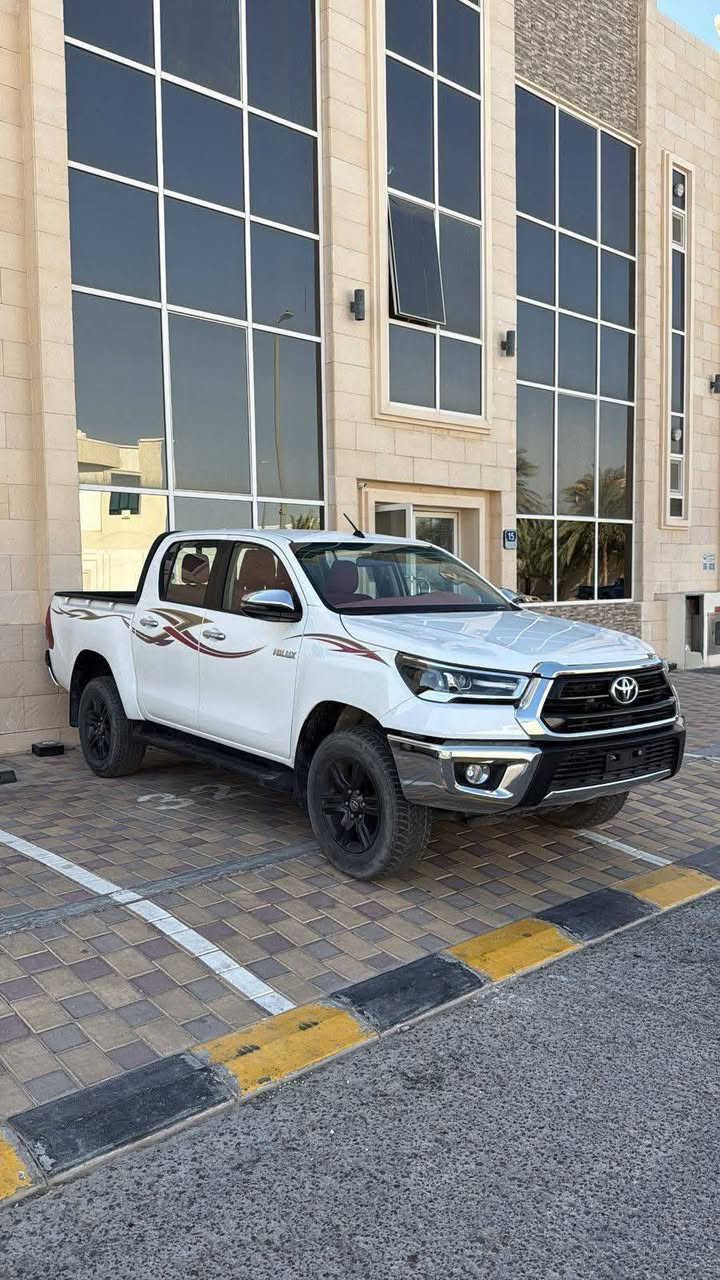 السلام عليكم هايلوكس اوتماتيك للبيع موديل 2025 رقم شهداء 
***********
