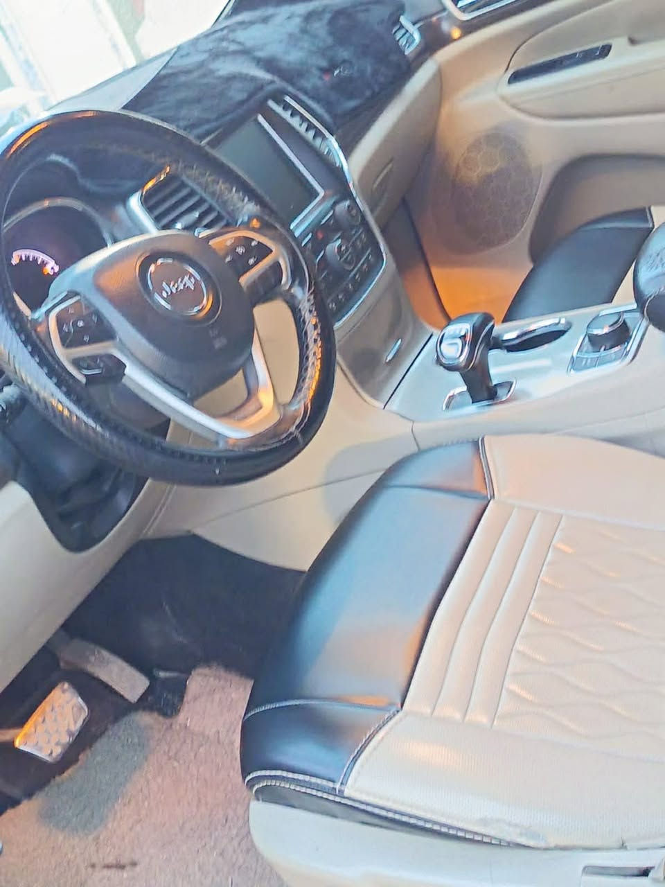 جيب لا ريدو 2014خليجي بصمه دخول ذكي شاشه كبيره شفتات تحكم ستيرن فتحه سقف كير طياره داخل بيجي فول واحد على واحد شرط ماشيه ١٣٠ حقيقي رقم بغداد الدولي الجديد بيها صبغ بالبيبان شويه كلير بدون معجون اثر شخط والباقي كفاله مكينه ٣٦٠٠سته سلندر جاهزه على آخر حبايه الشراي يتصل ويدلل علينه مكاني ناصريه قلعه سكر ‭٠٧٨٣ ٤٩٦ ٧٧٠٣‬
