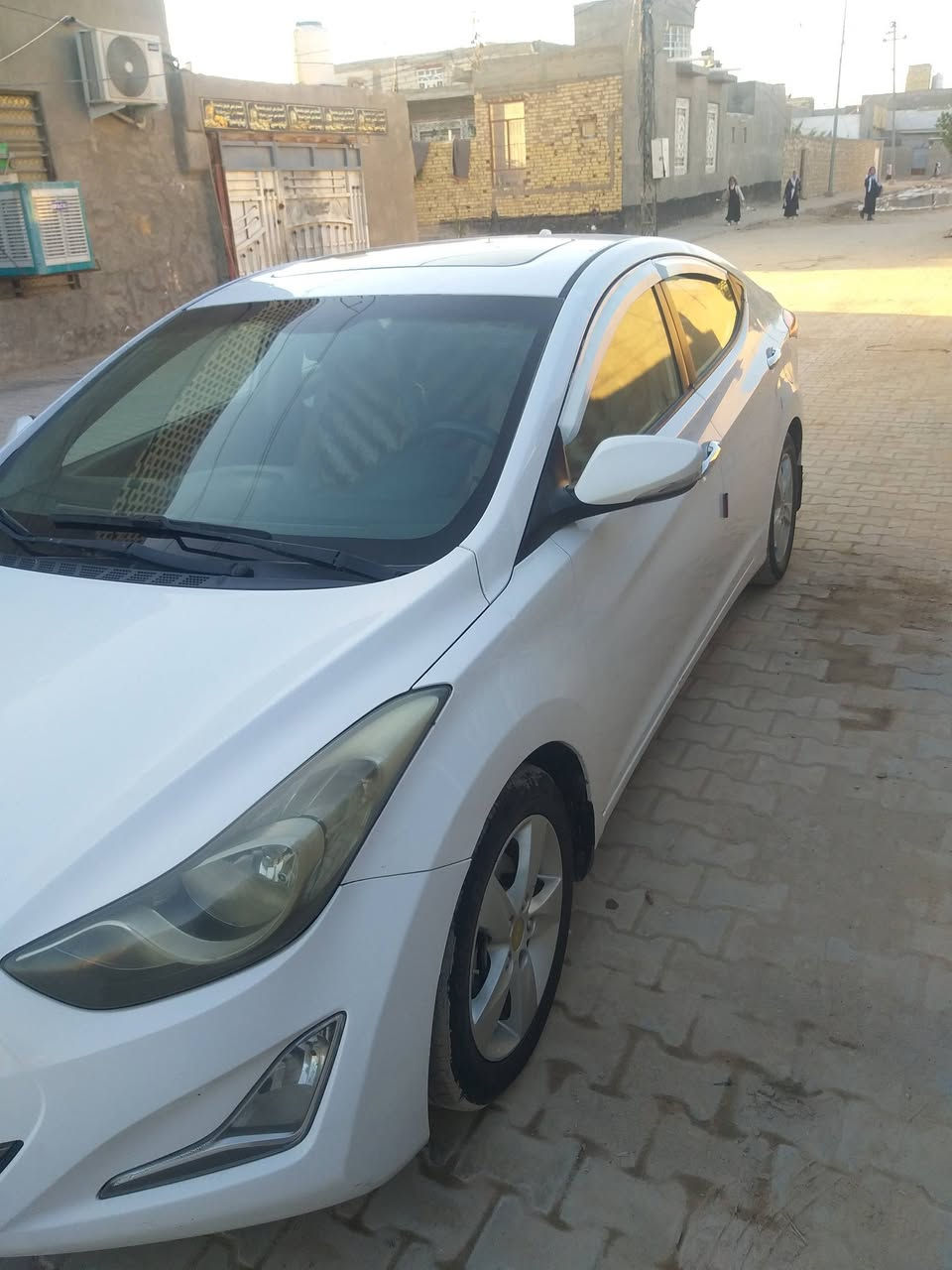 النترا 14فول مواصفات ماعده البصمه مكينه 1600 تبريد  ومكينه وكير مكفولات بيه قطعتين رش جاملغ وبنيد وكل شي واضح بالسونار  السعر 115 وبيه مجال الاتصال *********** بي واتساب
