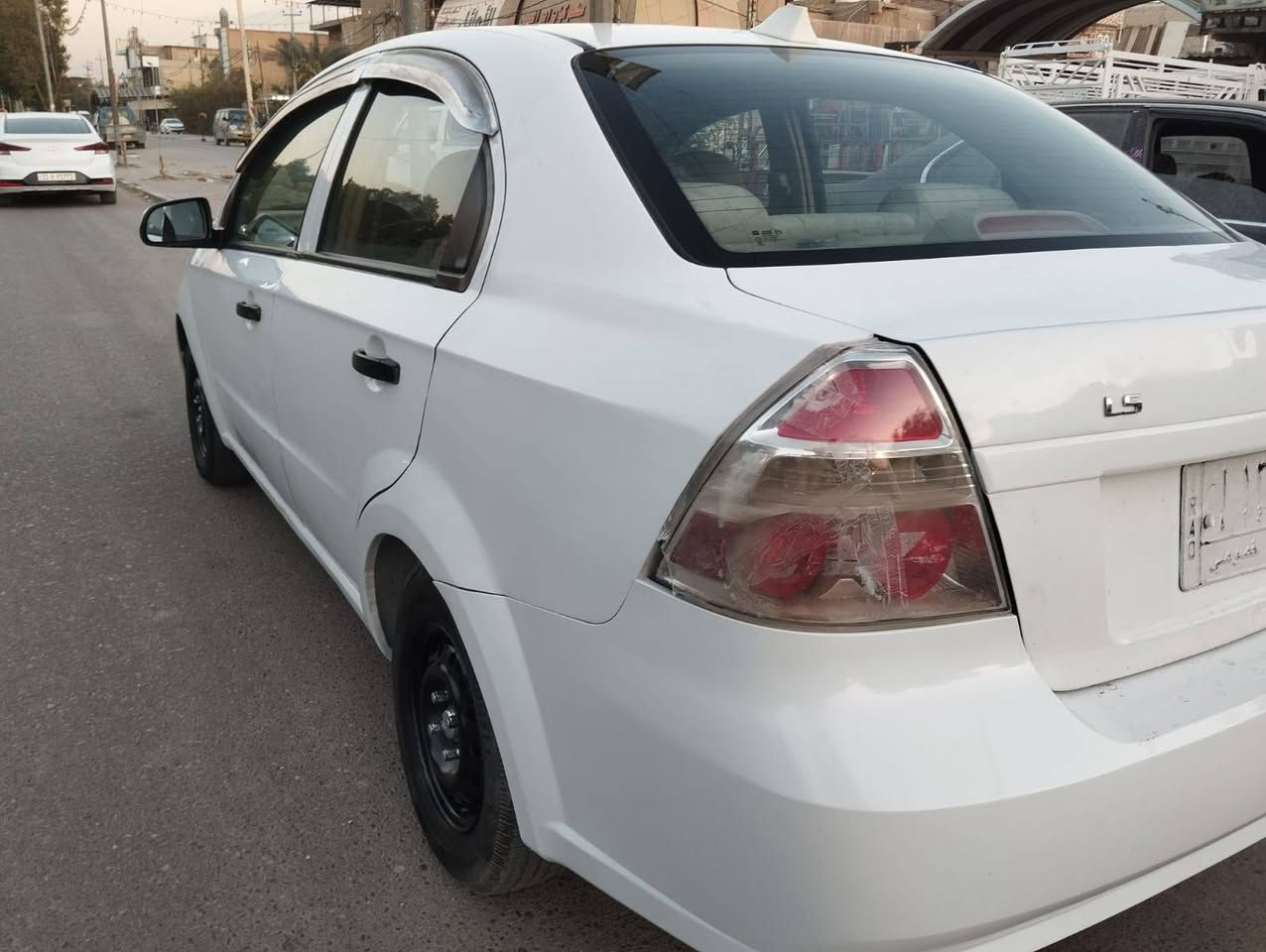 السلام عليكم  افيو
2011 خليجي محرك مفتوح، رقم مثنئ، بيها رشات صبغ، سياره جاهزه مكينه وقير سيارة احلى من الصورة مكان السيارة نجف مالكها جيراني،، السعر 67  رقمي.  *********** // ***********
