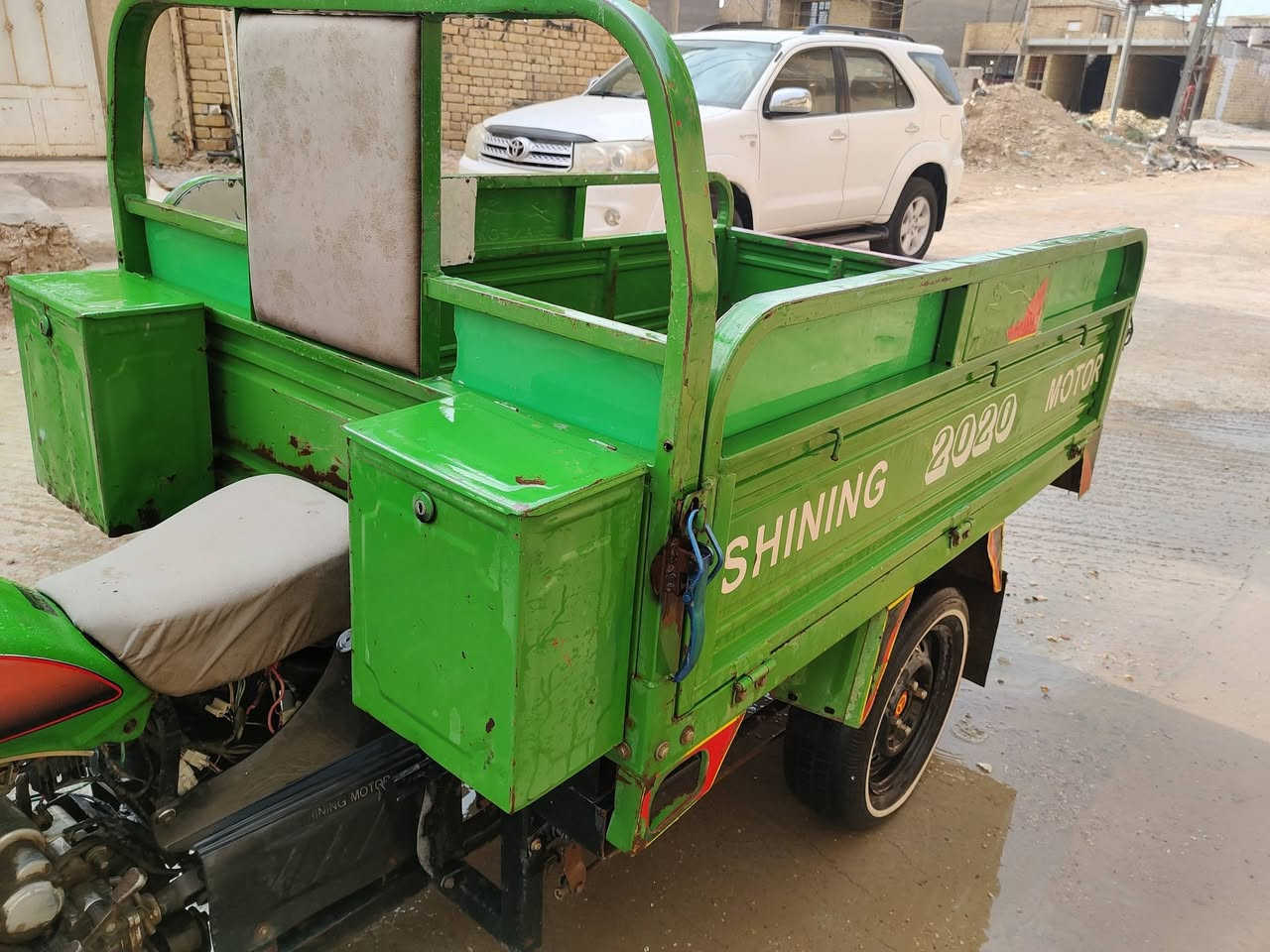 ستوته جمره للبيع 
مستعجلين على البيع 
عنوان واسط كوت
الإتصال على الرقم ***********
