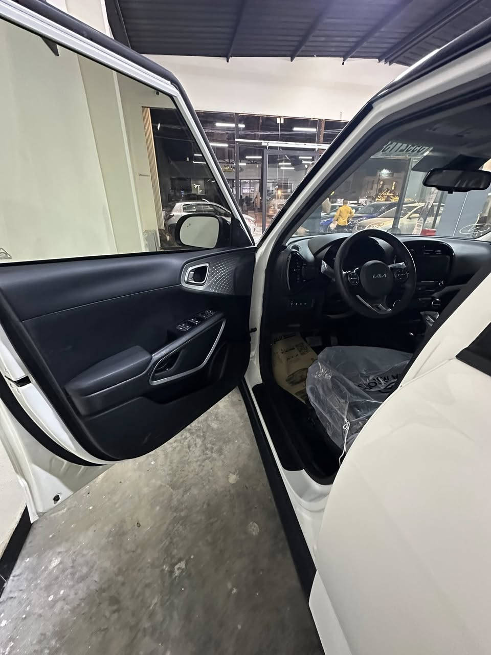 كيا صول s فول مواصفات ماشية 23 بصمه مودات قياده شاشة كبيره بدون رقم بيها قطعتين تبديل المكان بابل ***********
