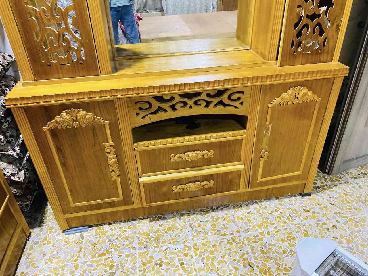 ‏سلام عليكم غرفة نوم مستعملة السعر 1,000,000 وبيها مجال استفسار اتصال على الرقم
***********
