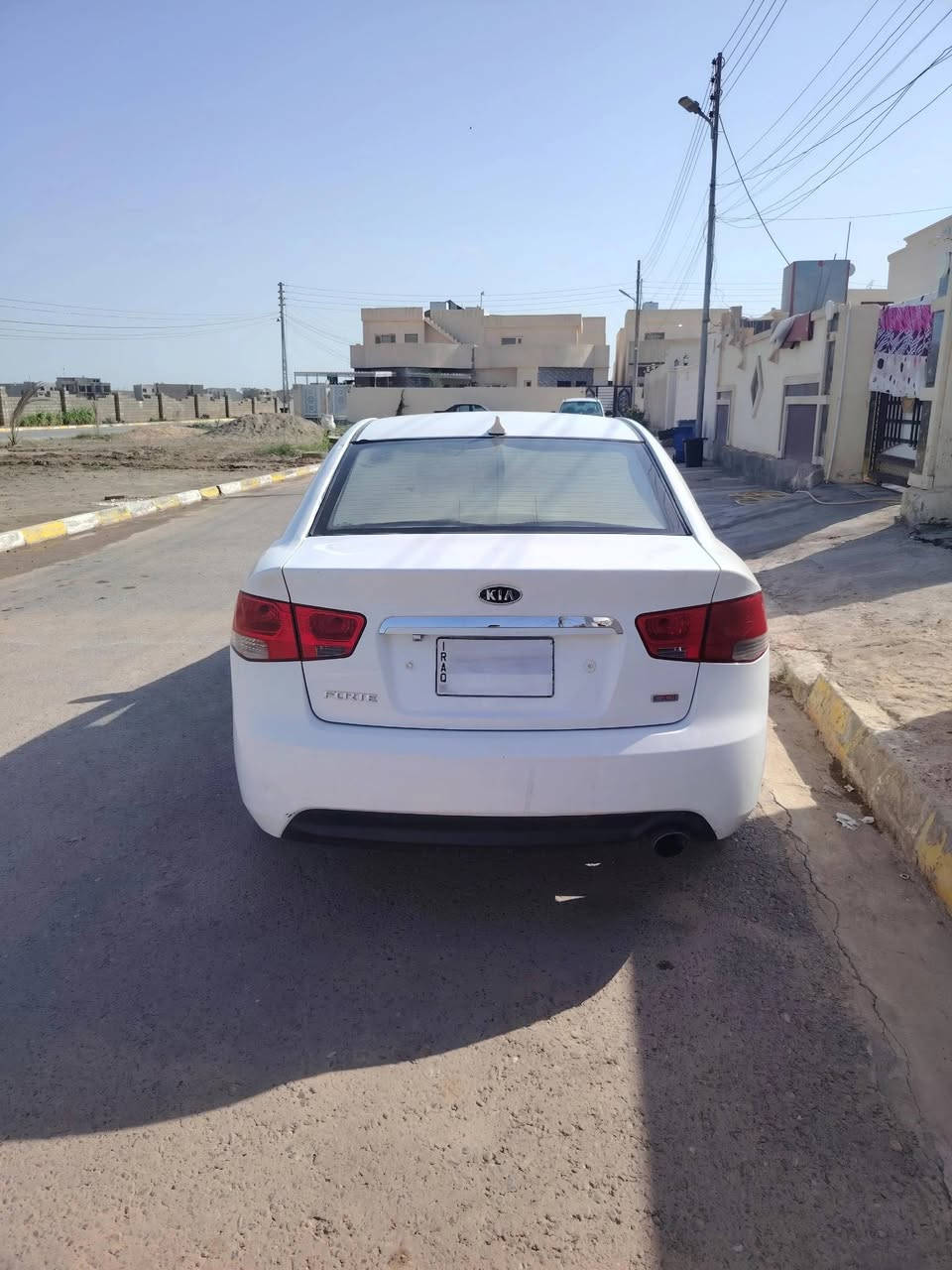 كيا فورتي
كص 
مناقصها شي جديده السعر 42 وبيها مجال مكانها تكريت ***********
