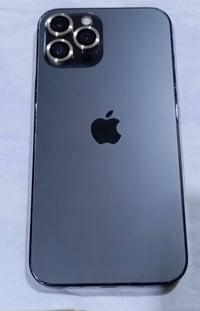 ايفون 12 • قافل ايكلود • مبدل شاشه