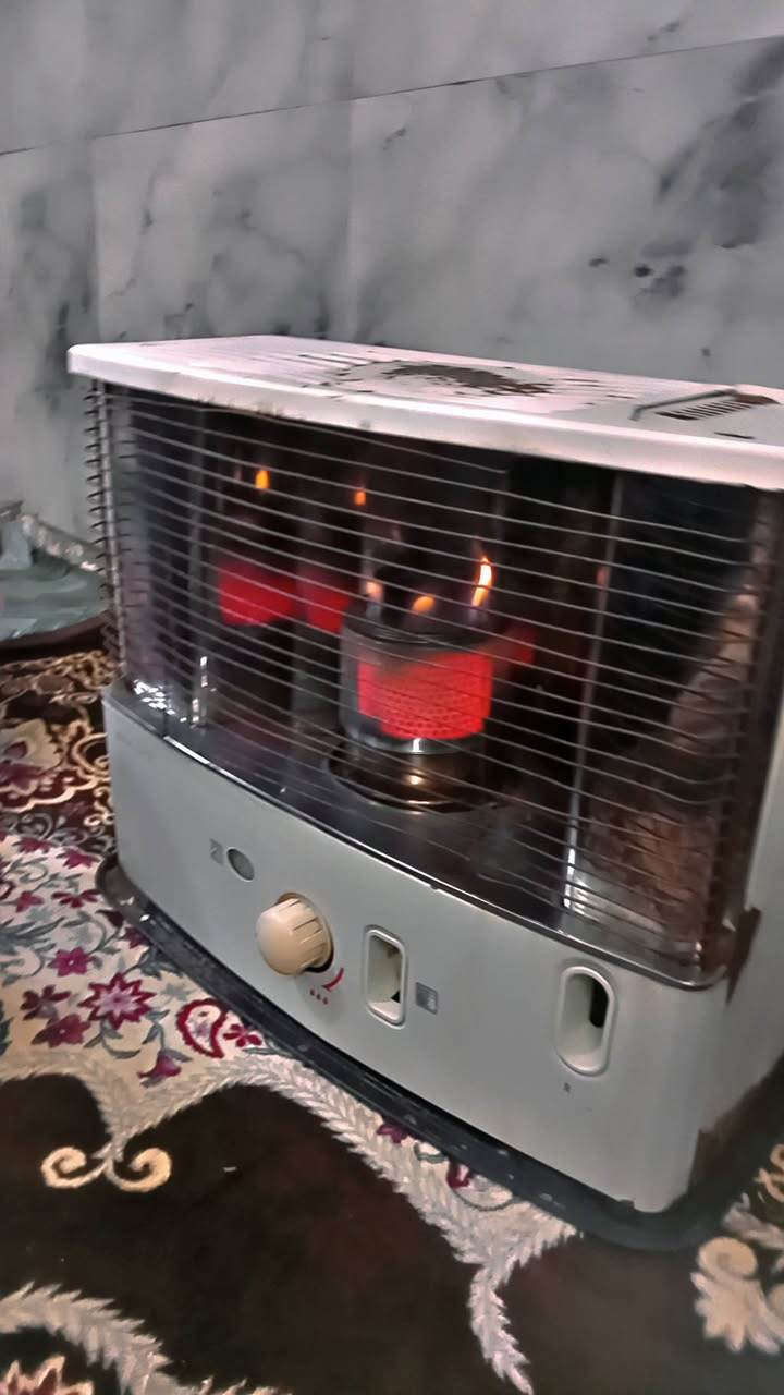 سلام عليكم عندي صوبه للبيع نضيفه المكان بغداد سبع اقصور السعر 40 التصال عله الرقم ***********
