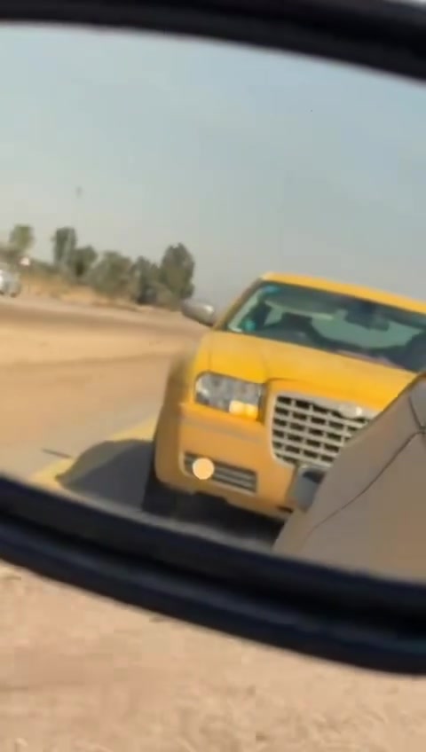 سلام عليكم شباب اوباما 2009اصل
سياره حادثها جاملغات خلفيه واحد بلعراق واحد بامريكا 
بيها نراميد مبدلات مال باب سايق ومال بنيد ومال صندوك فقط 
سياره مكينه اكسل حداديه تايرات خير من الله يرادلها فقط كير 
مصفرة هيئه وغرامات خطها بغداد عمارة بيها بطاقه هم 
دوشمه كامله سفريات كشنات كاعيات 
السعر 117وبيها مجال *********** 
مكان سياره بغداد سياره بسمي

