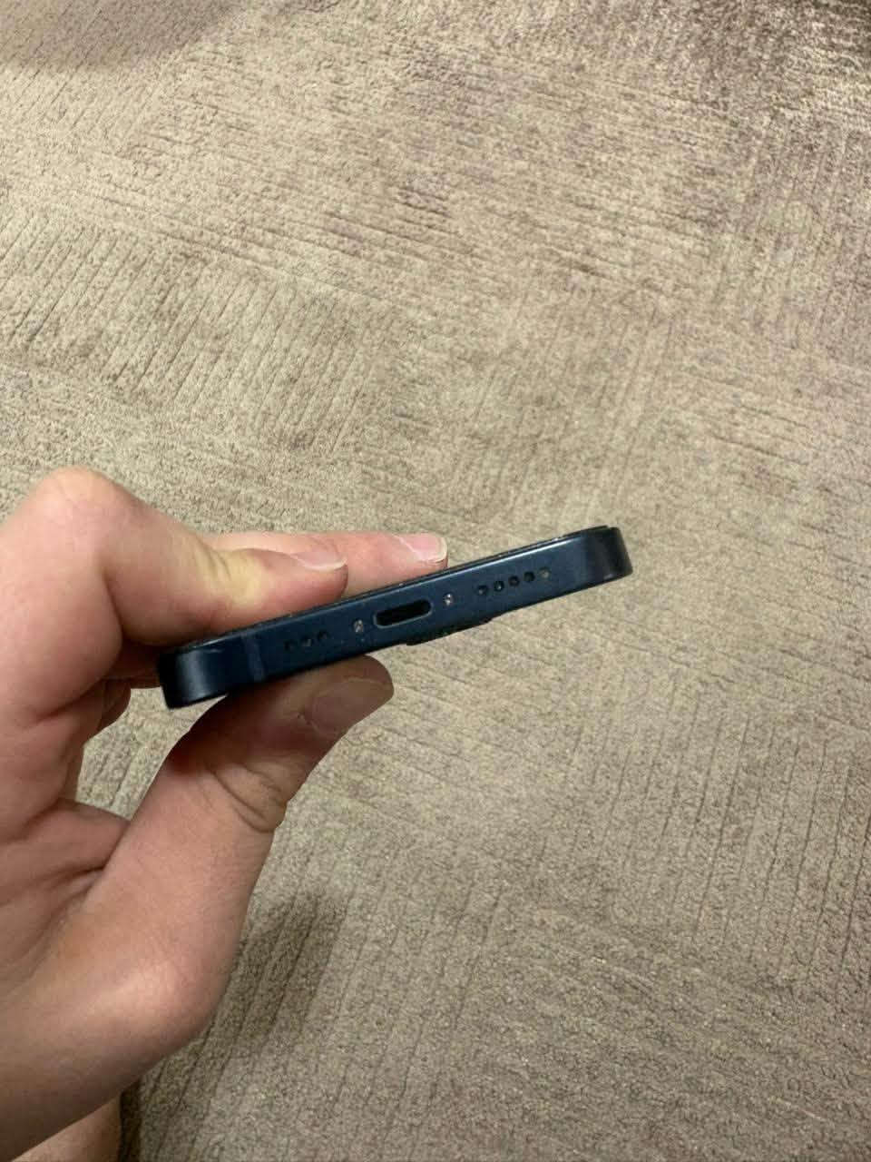 آيفون 13 عادي للبيع
بطاريه 97 قطاره بالشحن 

ذاكره 128 دبل نظافه 100‎%‎

سعر 430 وبي مجال 

*********** بي واتساب
