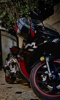 دراجه بطح ار 200 للبيع مكينه ما مفتوحه الدراجه شغاله بس ما تمشي بيهة ع...