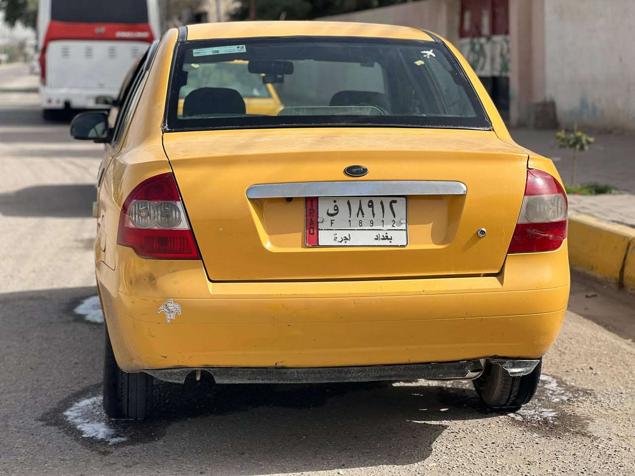 سلام عليكم طيبه مديل 2015 للبيع او مراوس حسب القناعه رقمها بغداد انكليزي باقي عل استلام مكفوله من الضربه بيها شخوط بسيطه كير محرك خير من الله شواصيها انضاف... السعر 38 وبيها مجال
مكاني كربلاء حي المهندسين 
***********
