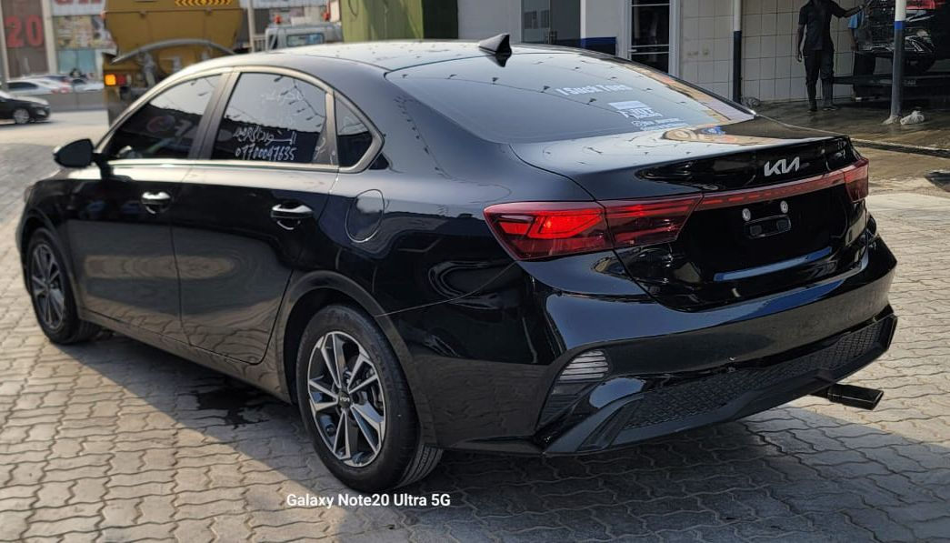 🚗 للبيع – كيا فورتي LX 2024 🚗  
- اللون: أسود أنيق  
- الحالة: بدون حادث أو ضرر  
- الملاحظة: فقط جاملغ خلفي، بدون دواخل، بي رش  
- رقم كربلاء  
- حرة دخول جديد  
سيارة نظيفة وجاهزة للاستعمال  153

للاستفسار  مباشرة ***********
