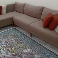 كونر قياس 2 في 3 مع كراسي تخم عدد 2 استخدام قليل بحالة ممتازة المكان -...