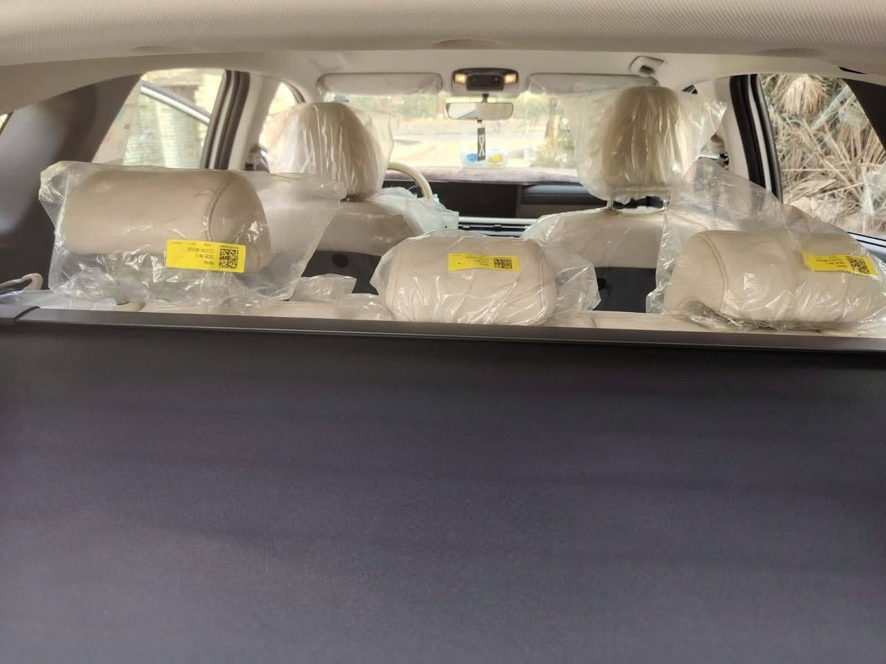 توكسان خليجي موديل 2025 زيرو زيروووو كتولاكات الشركه بيها 
(السعر) 227 وبيها مجال للشراي

رقم بغداد الجديد 

زيرووو سبير ما نازل تايرات الشركه السياره وضع شركه 

تحويل مباشر

محرك 2000 دوش 

مكفولة كفالة عامة من الشخط والصبغ والتكحيل مكفوله من جكه الدنبوس

فول مواصفات 

عدة الفتحة 

شاشة متصلة 

عداد دجتل متصل 

لد وية فرت الستيرن

شحن  لا سلكي 

كشنات تبريد 

كشنات كهرباء 

حساسات امامية خلفية 

كاميرا خلفية دواره 

جنطة كهرباء 

ويل كبير 19  

قطعتين تبريد خلفي 

هاند بريك بصمة 

بردات خلفية 

وبعد بيهة هواي مواصفات المعروفة

مكاني بغداد الزعفرانية 
***********
