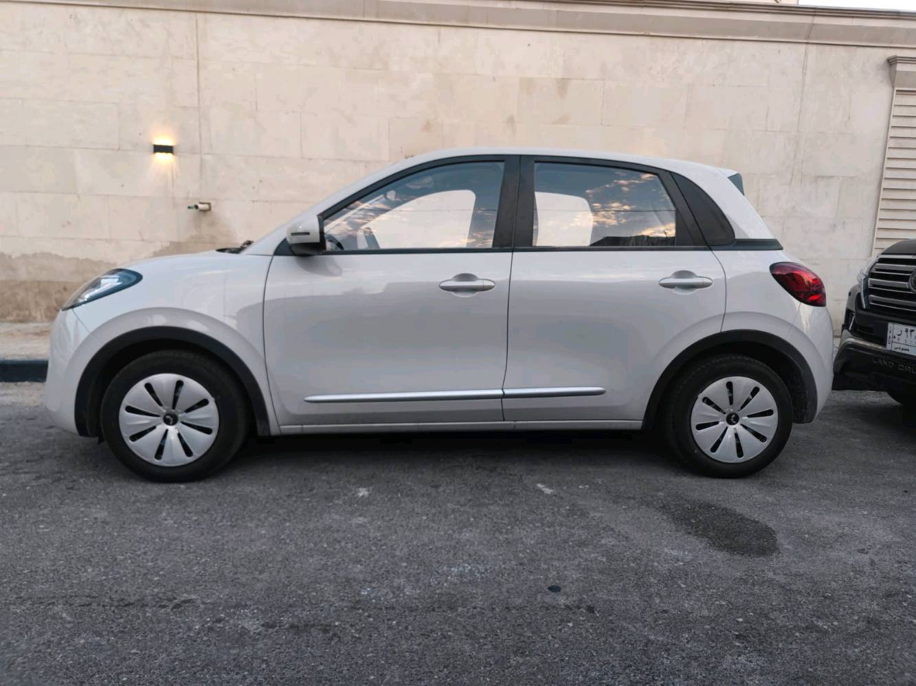 سيارة ولينج بينجو Wuling bingo 
موديل 2024 كهربائية بالكامل فقط ع شحن
تمشي 203 كم بالشحنة الوحدة 
ماشية حاليا 34 الف كم 
وارد صيني مكفولة دخول زيرو 
سعرها 95 ورقة و بيها مجال 