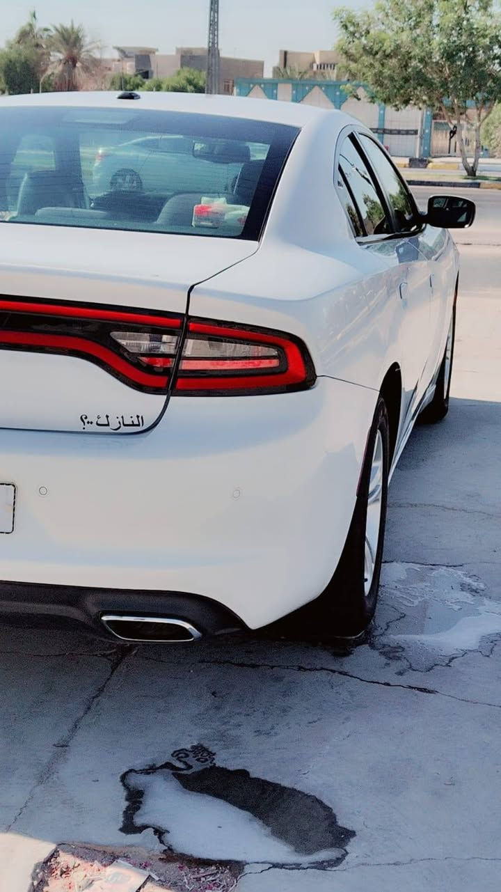 السلام عليكم
جارجر 18_23 كفاله عامه
 من ضربه وتبديل بدون ارباك 
رقم ذي قار انگليزي  ب اسمي مشروع وطني
ماشيه 122 السعر 200 وبيها مجال 
لايت زنون مدوشمه وجاهزه 
منضومه غاز تخم تاير تبريد حداديه كله جديده جاهزه نقص برغي مابيها 
مكاني ناصريه مركز 
رقم الهاتف ***********
