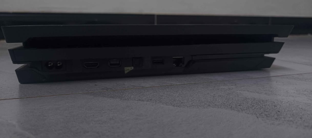 سلام عليكم بلي فور برو لا مفتوح ولا مصلح تيرا كامله متروس العاب قويه ويا ٤ جاستكات سعر ٣٥٠ قفل
بغداد الشعب
*********** بغداد, العراق
