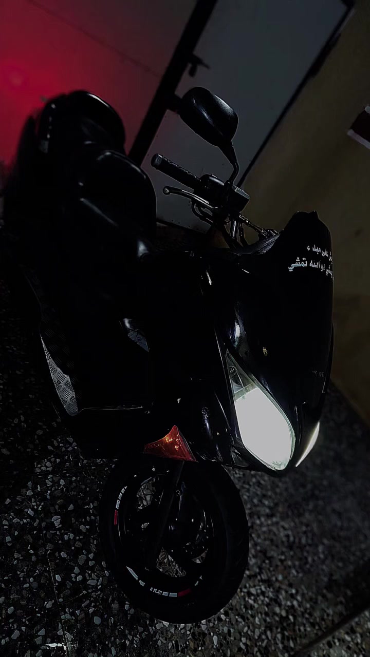 الـسلام عـليكم 
حبـايب فـورزا 09 
1- صالـنصة ريـاضي صـوتهـة عـالي ويـخبل 
2- مـكينة نـظيفة حـيل لاتنـقيص ولا تبـخير 
3- كـير معـمي 7 نمـر 4 تحـويلات 
4 - لايـتات زنـون قويـة 
5- كـفراتهـة نظـافة 70% 
6- تـايرات نظـافة 80% 
7- الـدراجة عـوزهة ترتـيب بسـيط فـقط 
8- كـهربائيات شغـالة كلـهة هية والاشـاير 
9- دراجـة تجـي تفـحص وتاخـذ
الـسـعر عـالخاص 
مـكاني ديـالى الحـويش 
رقـم ***********
تواصل ماسنـجر او واتـساب 
بـدون اتصـال رجـاءً
