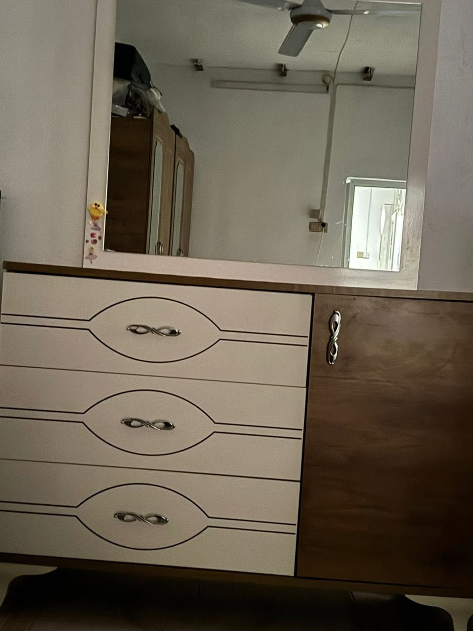 السلام عليكم غرفة تركية نضيفة كلش وبسعر مناسب جدا


**إذا كنت صاحب هذا الإعلان وتريد حذفه لأي سبب، رجاءا أرسل رسالة إلى الدعم الفني**