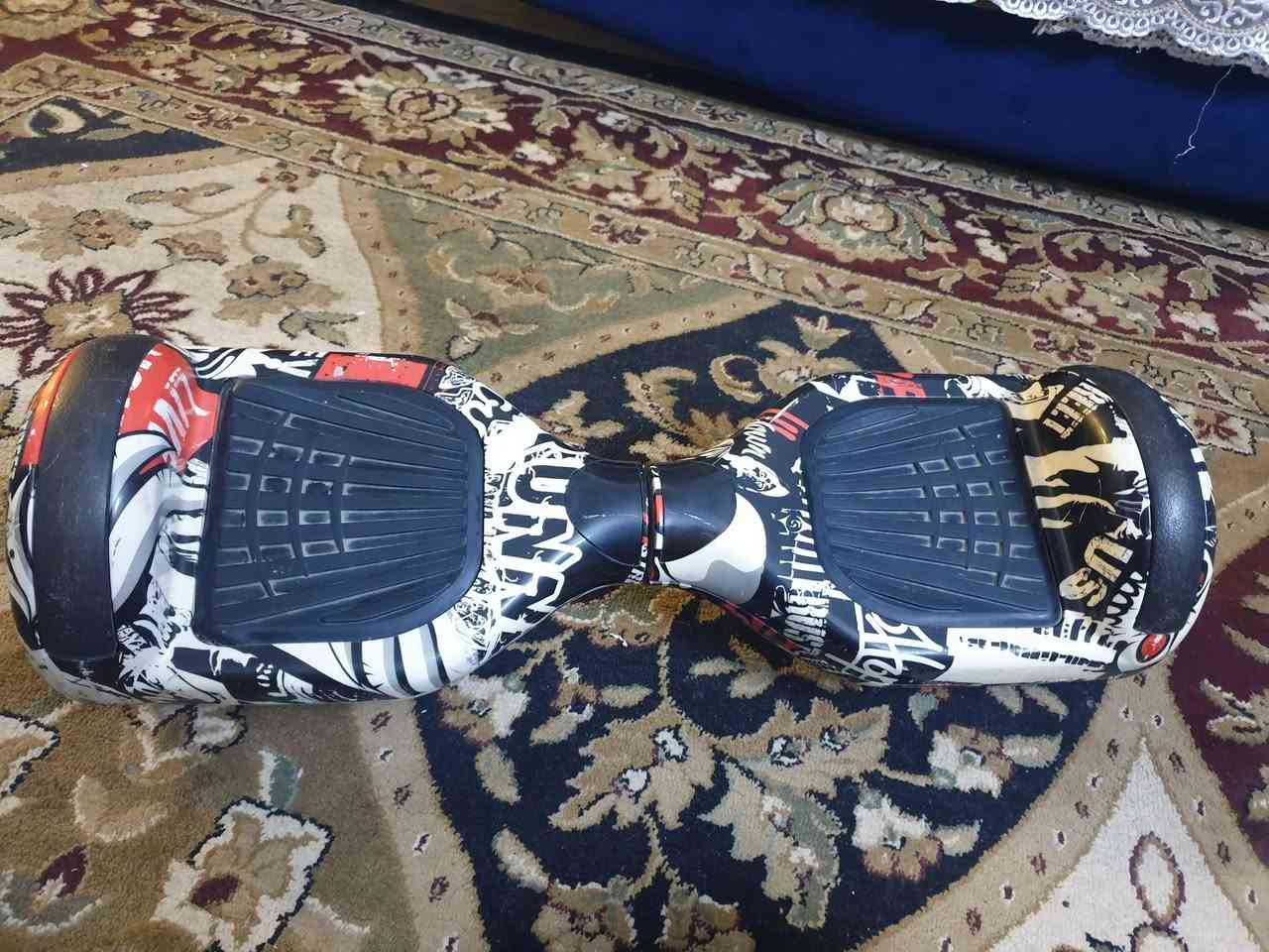 السلام عليكم سكوتر ذكي للبيع سعر ٣٥ وبي مجال للشراي كدامكم موضح بل صوره موشم .....نقص.... شاحنه سكوتر متروك ماعرف كلشي عليه مكاني بغداد حي جهاد الضباط ...رقم تلفوني...*********** بي واتساب......
