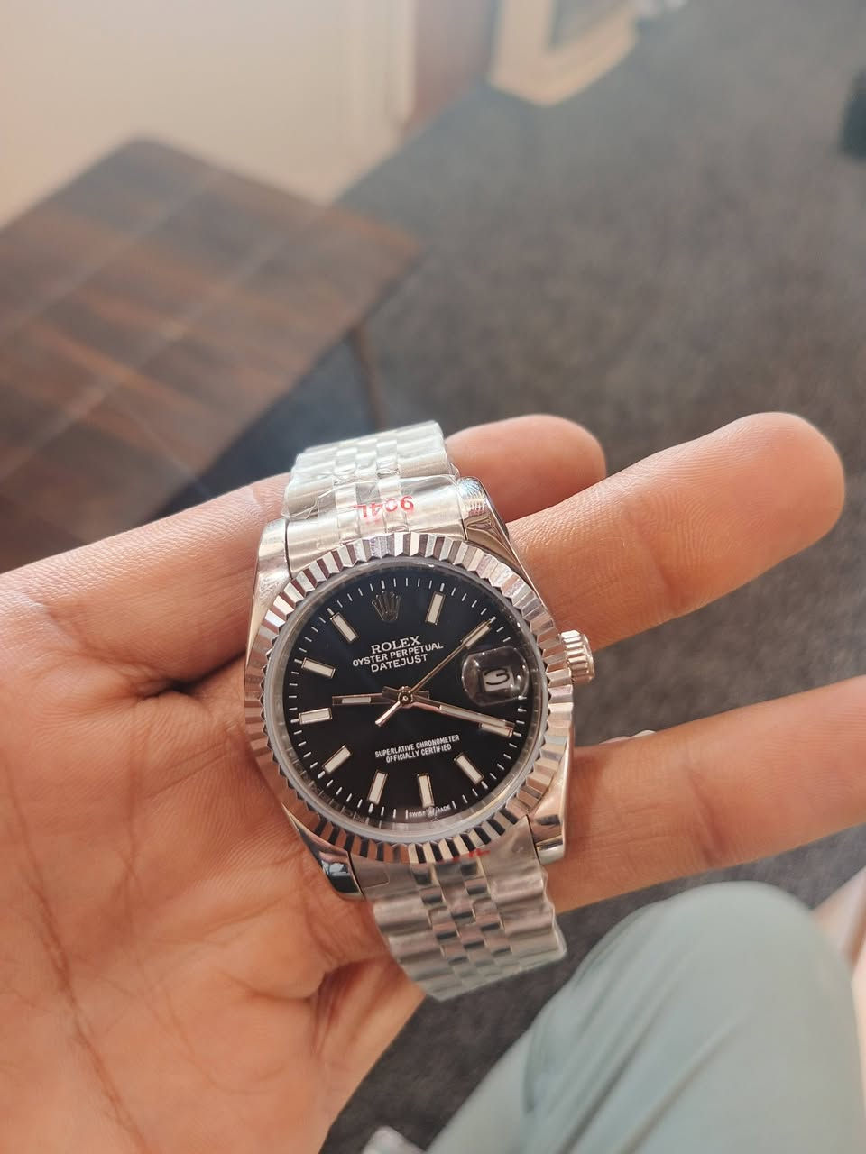 ساعه رولكس ختومات موضحه كدامكم مال امزون سعرها 60 الف


**إذا كنت صاحب هذا الإعلان وتريد حذفه لأي سبب، رجاءا أرسل رسالة إلى الدعم الفني**