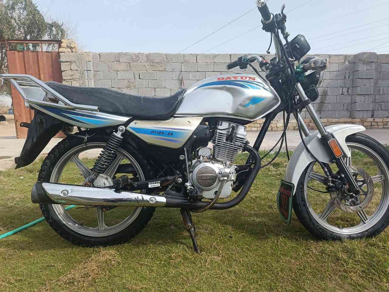 دايوان عظم موديل 20اوراق اصولي مكفوله من كلشي كهربائيات تايرات امامي وخلفي جديد الشراي يجي خاص 
رقمي *********** 
@إشارة
