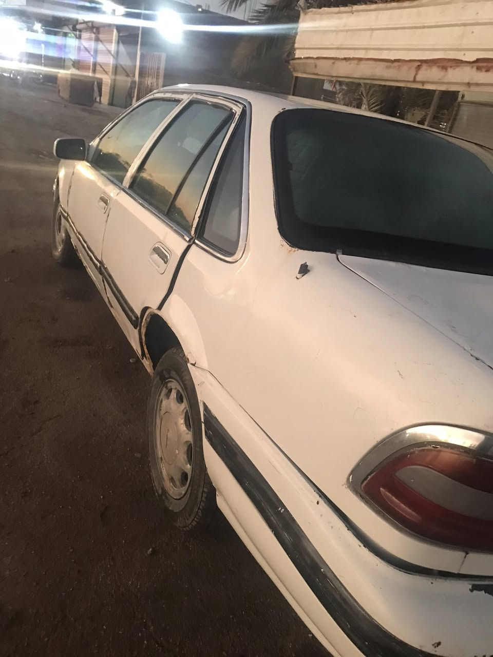 السلام عليكم سيارة برنس موديل ١٩٩٣  محرك  ٢٠٠٠ مفتوح بي بخار   + تنقيص  كير جديد  راعيها موجود  تحويل شوكت ما تريد والكشر شوفة العين المكان كربلاء طويريج السعر ١٥$وبيها مجال 
للاتصال او الاستفسار  
***********
