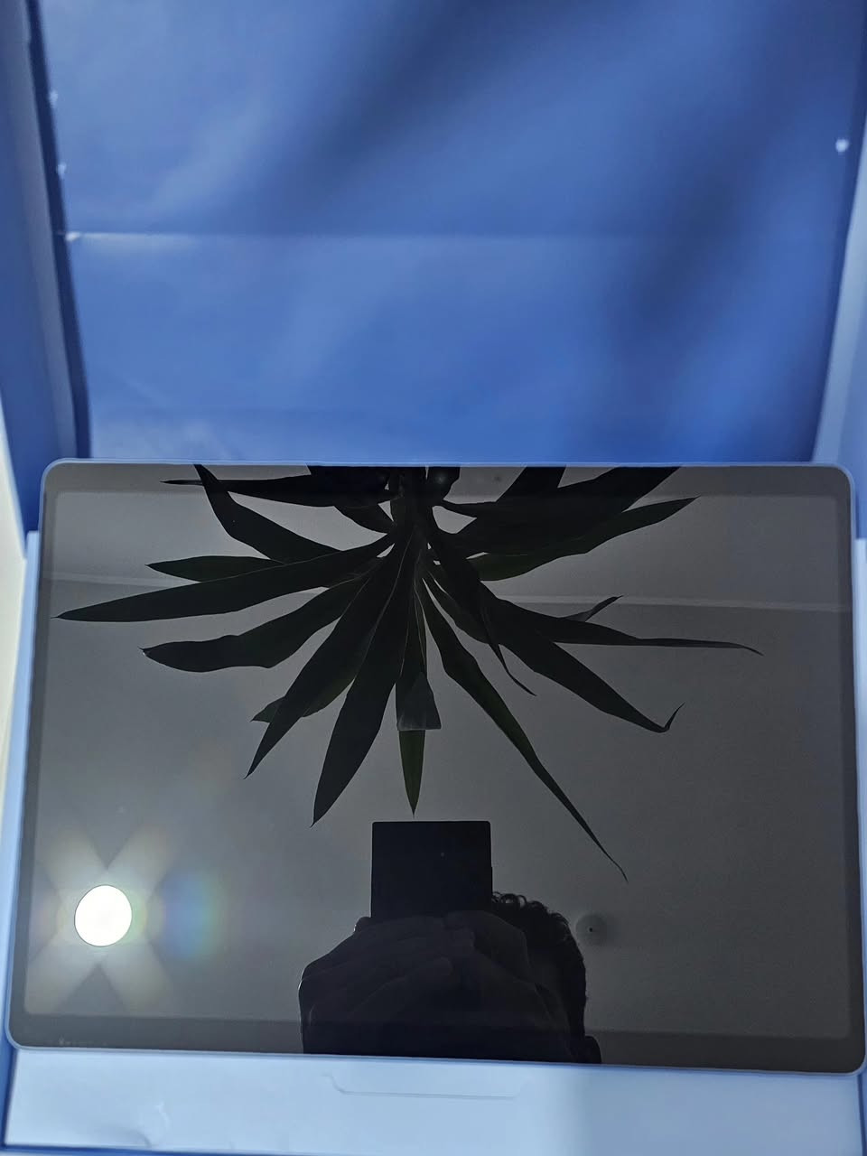 Microsoft Surface Pro (11th Edition)
Model 2076
13-inch 2-in-1 Copilot+ PC

مستخدم مع البوكس و كيبورد اصلي

 🚀 المعالج: Qualcomm Snapdragon X Plus (ثماني النواة، 3.3 جيجاهرتز) الجديد .
الشاشة: 13 بوصة PixelSense Flow تعمل باللمس.
دقة الشاشة: 1920 × 2880 بكسل 120Hz.

الذاكرة :16GB RAM
والتخزين: 512GB SSD 
🔋 بطاريه تدوم لساعات 
🔋 دورات الشحن 77

نظام التشغيل: Windows 11 Home.

السعر 1,300,000

يوجد توصيل لجميع المحافظات

https://t.me/epic_store2


**إذا كنت صاحب هذا الإعلان وتريد حذفه لأي سبب، رجاءا أرسل رسالة إلى الدعم الفني**