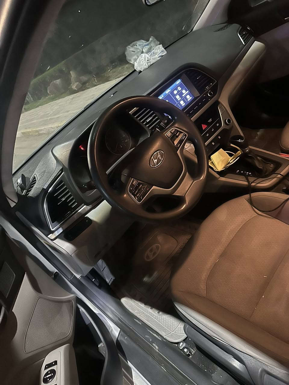 السلام عليكم للبيع النتره وارد امريكي موديل ٢٠١٧
حادثه هلال صبغ وباب مبدل نفس الون بدون ايرباك 
مكينه ٢٠٠٠دوش 
جاهزه كير مكينه صدر 
رقم اربيل دولي 
السعر ١١٨
مكان السيآره بآبل لاسكندريه 
لاستفسار اتصل ***********
