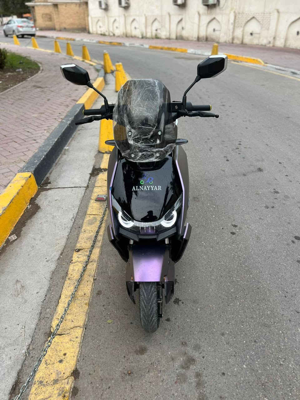 سلام عليكم شباب دراجه كارو زيرو مده الاستخدام3 يوم فقط وصل شراء موجود دراجه عالميه الله يشهد دراجه بعدها بحالت وكاله وكل غراضها جاهزه وكامله تجي وتفحص وشوف بعينك كل عيب ونقص مابيها امانت الله ع فحص زيرو مواصفات 
 
الموديل 2026
بطاريات 6دبل مسطره 
النوع كارو CAROW 
 التحويلات 1.2.3
بيها نضام القفل ذاتي 
تفتح بل رمز 
شاشه تاب تعرض  لك رمز دخول 
استان حساس كبل تقفل دراجه 
قفل ستيرن ذاتي من كيفها تقفل كل دراحه 
تشغيل دراجه بدكمه وحده وبيها تفتحها بل رمز
تشغيل عن طريق كارت  تجي 3كارتات 
دراجه عالميه والله 
سرعه 80حقيقي 
شاحنه ذات شحن سريع ويقاف ذاتي 
وتكدر تنزل برنامج وتتحكمً بل دراجه 
لايتات زنوزن قويه جدا 
اشاير رباعيه 
سطاب لايت 
بريكات دسكات 
وتكدر تكتب عنها وطلع مواصفاتها 
بيها مواصفات بعد ابحث عنها وشوف 

اي استفسار اتصال 

***********

مكاني بغداد
