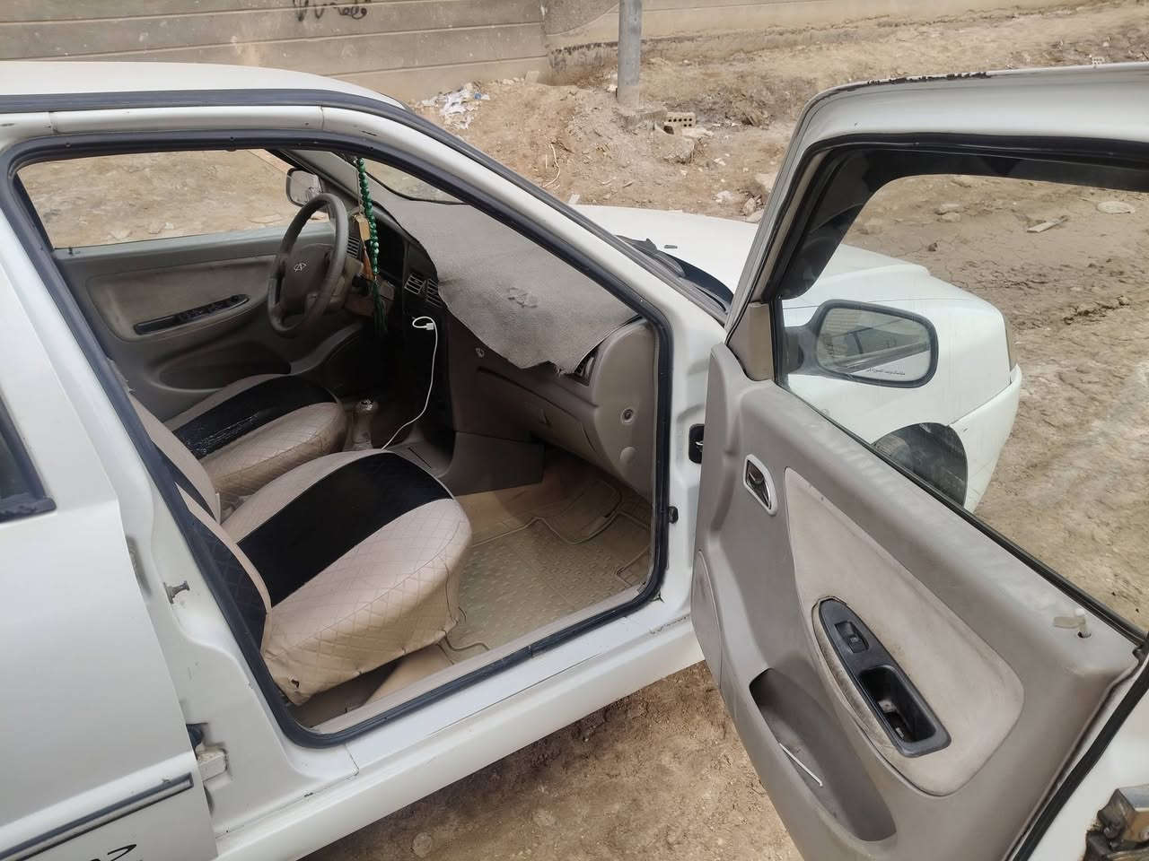 سلام عليكم سياره شيري كوين موديل 2009 سياره مكفوله من الضربه والصبغ  كهربيات شغاله حداديه جديده رقم بغداد  الماني السعر 38 للستفسار ***********
