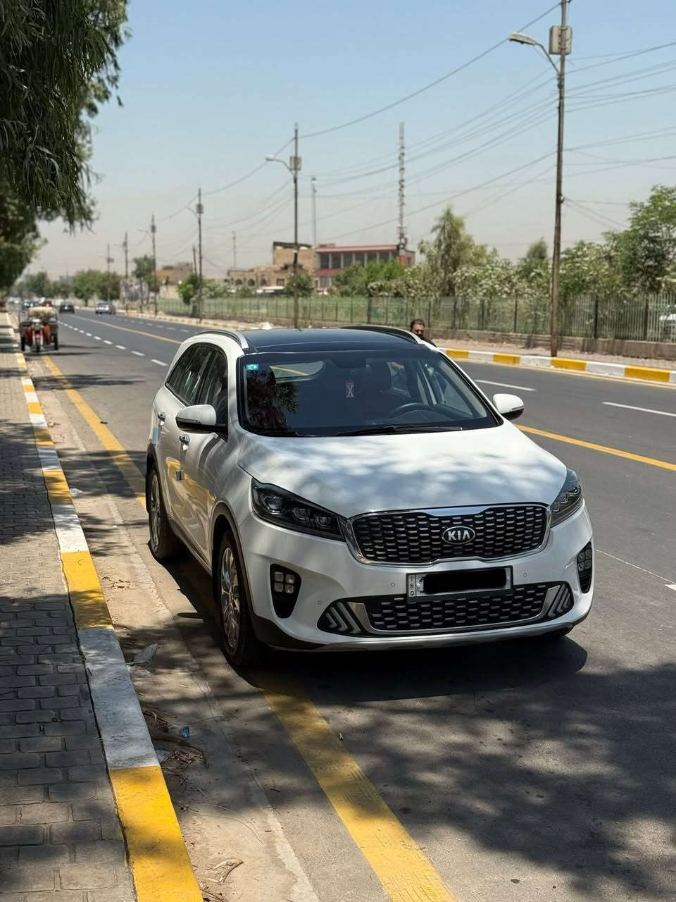 سورنتو 20 خليجي مواصفات معروفه بصمة تشغيل وابواب كشنات وجنطة كهرباء رقم بغداد باسمي مكاني بغداد مكفولة كفالة عامة عدا تكحيل قليل بالدعامية الامامية وشخوط موضحة بالصورة ماشية 48 سعرها 255 التواصل على الرقم ***********
