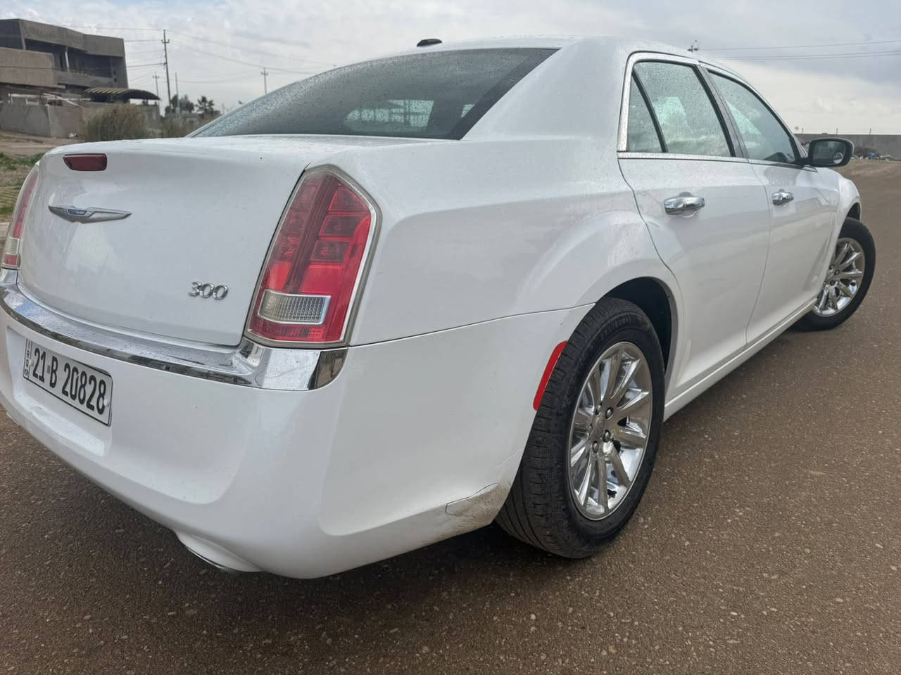 اوباما 2013 /300 فول
مواصفاتها :-
بانوراما 
كير طياره 
شاشه جبير 
كامره 
كشنات جلد 
خزن كراسي 
لايتات دينامكي متحرك 
وبعد الى اخره 
الضرر :- تبديل بابين بلادي فقط بدون تكم بدون ايرباك وبدون قطره صبغ 
تحويل ثاني يوم وهزه وبراد جديد 
مكان سياره كركوك 
رقم الهاتف :- ***********
