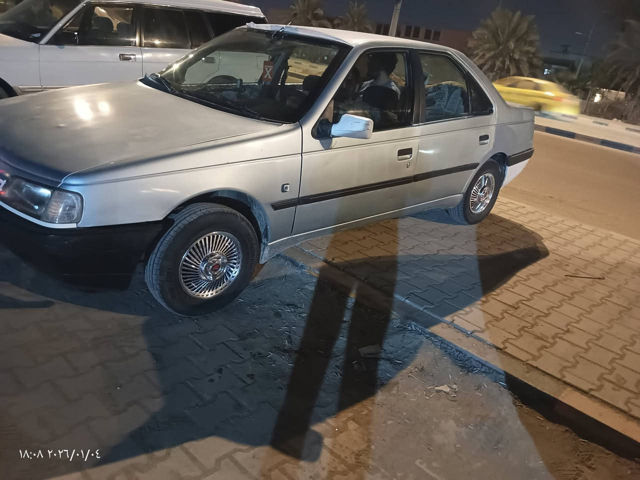 الهم صلي على محمد وآل محمد 
سلام عليكم بيجو روى موديل 2009 محرك مكفول كلشي حداديه جديده  شغال تبريد تتفه شغاللات كهربائيات كلها شغاله تايرات بيها تخم جديد باقي التفاصيل بل واتساب *********** السعر 23وبيها مجال بصيط رقمها نجف الماني سنويتها له 28  ثاني يوم مداور   مكاني نجف كوفه عباسيه
