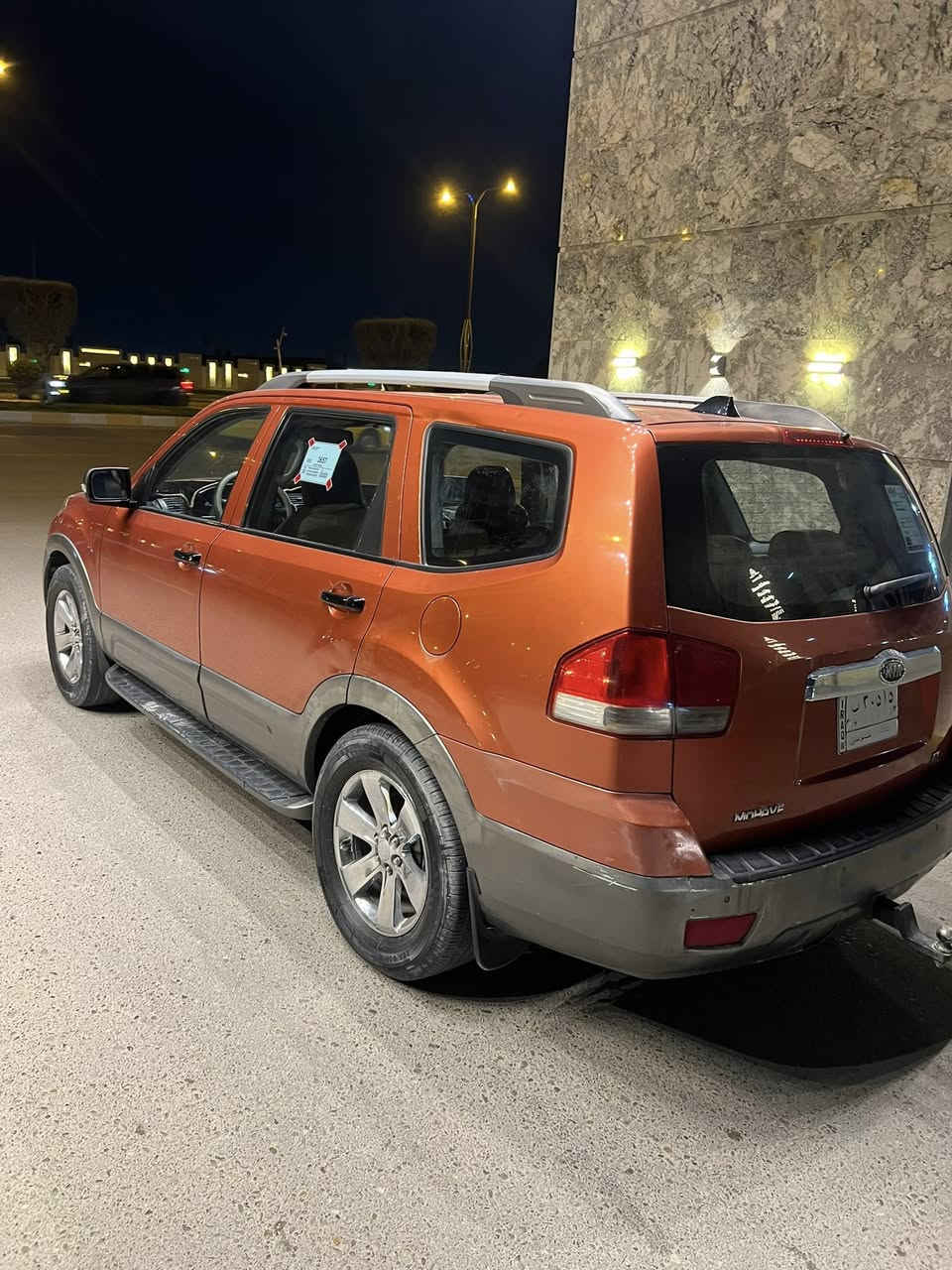 السلام عليكم كيا مهافي. 2009 وارد امريكي رقم بغداد تحويل ثاني يوم  مكفوله من الصبغ بدون حادث مكينه  ٦سلندر  كيرها خير من الله صدر خلفي امامي جديد. سياره فول مواصفات عدا البصمه تبريد شغال ثلج كهربائيات السياره كلها على وضع الشركه مكاني الفلوجه السعر ١١٤ بيها مجال للشراي ***********
