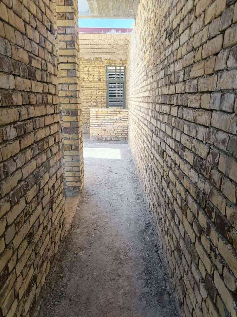 سلام عليكم بيت البيع المساحه 130متر
العنوان حي الشرطه طابو زرعي سند 25 بناء درجه اول بناء جديده 5في 26 نزال
السعر خاص
***********
