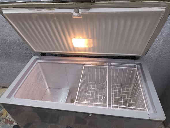 مجمدة للبيع فول نظافه 100‎%‎ وثلج فول 
السعر 200 للاستفسار ***********
