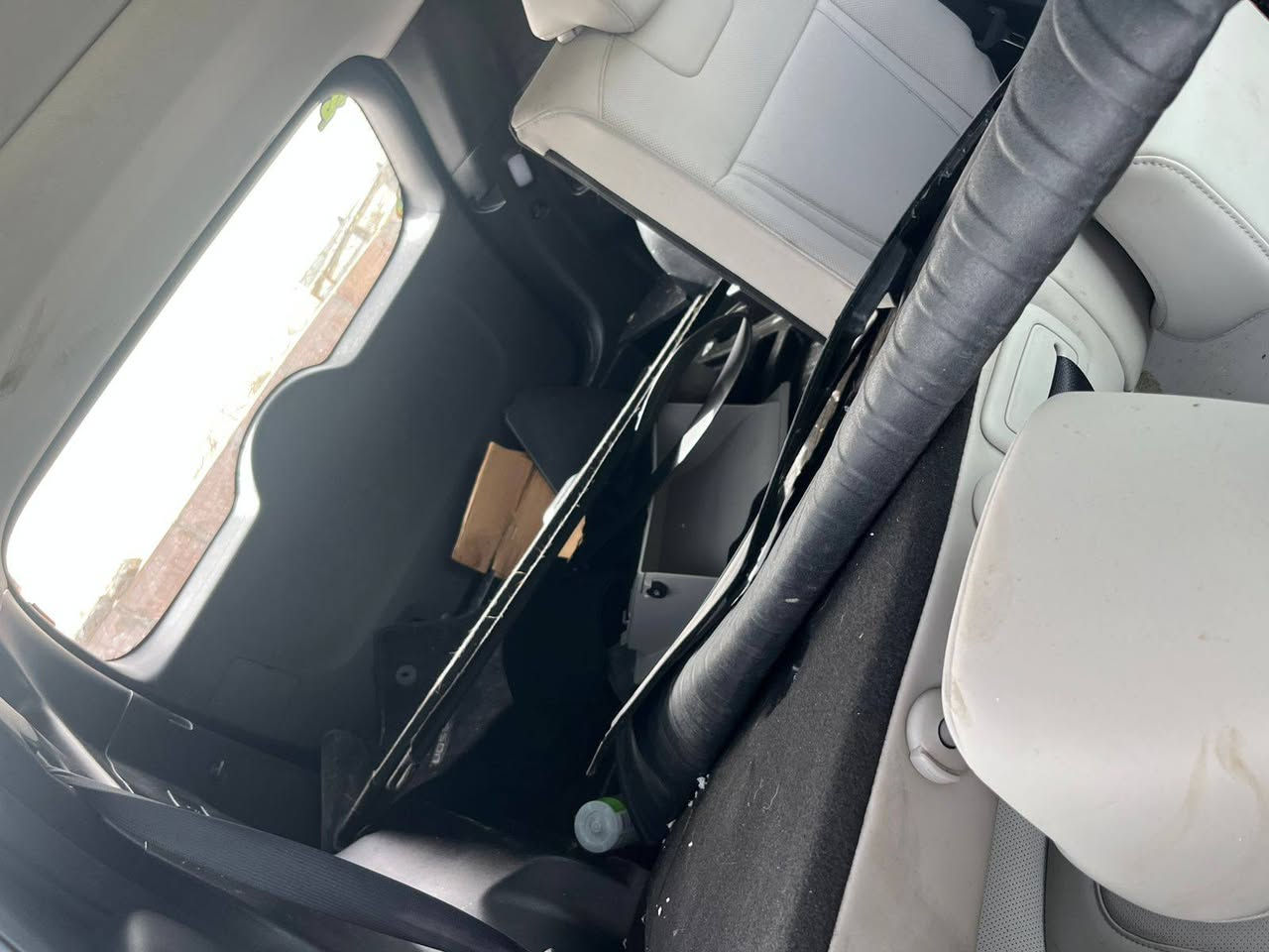 توسان 25 حاليا في عمان المنطقه الحره هايبرد سياره فول الفول السعر ١٤٠ بدون كمرك مده الوصول سبوع مكاني بغداد
***********
