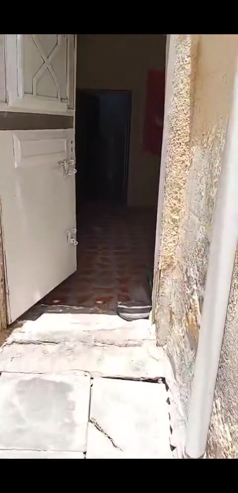 بيت للبيع 
مساحه 120
طابو صرف
يتكون البيت 
براني وصاله وغرفتين ومطبخ وحمامات خارجية 
مع البيت تخم وسبالت 2
ترميم سنة 2025 شارع مقرنص ومداور مباشرتا


**إذا كنت صاحب هذا الإعلان وتريد حذفه لأي سبب، رجاءا أرسل رسالة إلى الدعم الفني**