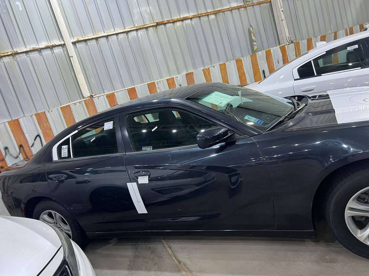 يا الله سلام عليكم شارجر موديل 2022معلايه حره تحويل  ضررها جاملغ وبنيد وجاملغ الخلفي صبغ مكان ناصريه سعر ب 146 وبيها مجال رقم ***********
