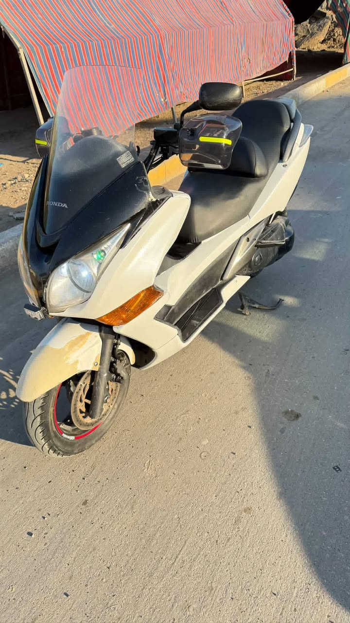 سلفر وننج جيتي مكينه600موديل 16الدراجه مكفولا كفلا عمه من عده الصبغ الدراجه شلعه ومعدل180 الصالنصه البلادي موجوده تخم تايرات جدد السعر 18وبيهامجال اوراق ءصولي رقم ***********المكان بغداد الزعفرانيه
