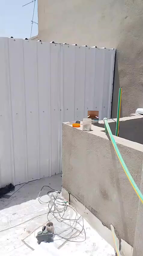 سلام عليكم اي شخص محتاج حداد لكافة أنواع الحدادة يجيك الباب سبع قصور حي اور مدينه الصدر شعب ابو فاطمه الحداد ***********
