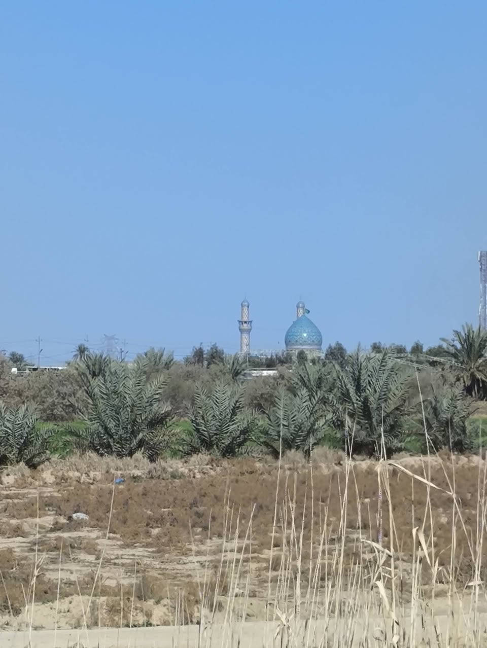 عـــروضـنا  بشهــر رمضان المبارك
السلام  عليكم 
قطعة ارض للبيع المساحة الكلية 
دونم
 الواجهه 28 
طابو زرعي سند 25 تحويل مباشر 
مابيها ورثه السند بسم راعيها 
قرب العلويه شريفة بنت الحسن 
تبعد عنها 3 دقايق 
ماي كهرباء خطوط مدارس تصلح سكن 
وتصلح مزرعه قريبه ع شارع شريفة 
للأستفسار اكثر يرجى التواصل معنا على الارقام التالية 
***********
***********
 بيهن وتساب ثنينهن
